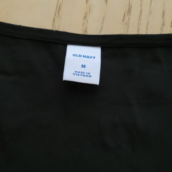 Black V-Neck Blouse - Medium - Old Navy - New with tags - Picture 4 of 11
